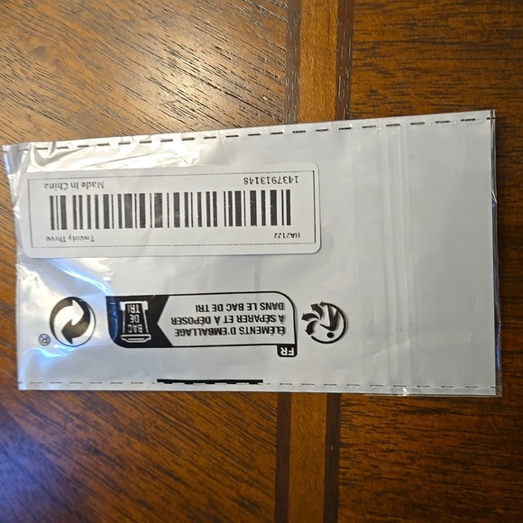 ♥️5 for $25♥️Gingerbread Christmas Earrings -Acrylic Dangles - Nickel-Free Alloy - Picture 4 of 4